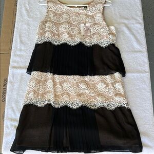 Jessica Simpson Black and Cream Sheath Mini Dress